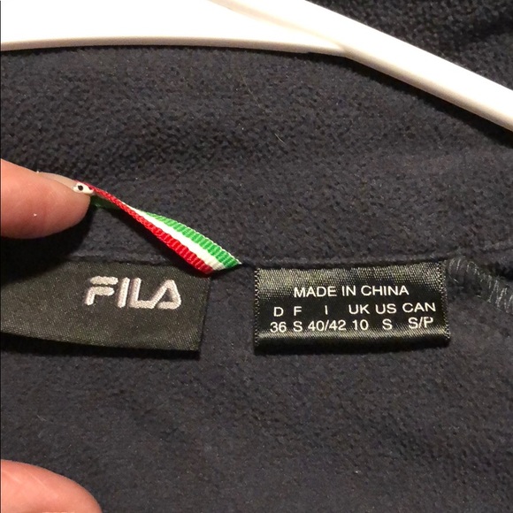 3️⃣ for 2️⃣0️⃣💰Fila jacket - Picture 3 of 3